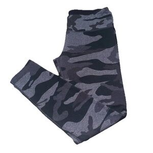 TUFF ATHLETICS Women’s Medium Black Gray Camo Leggings Stretch Athletic Workout